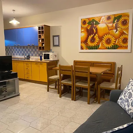Villino A Manziana-roma Апартаменты